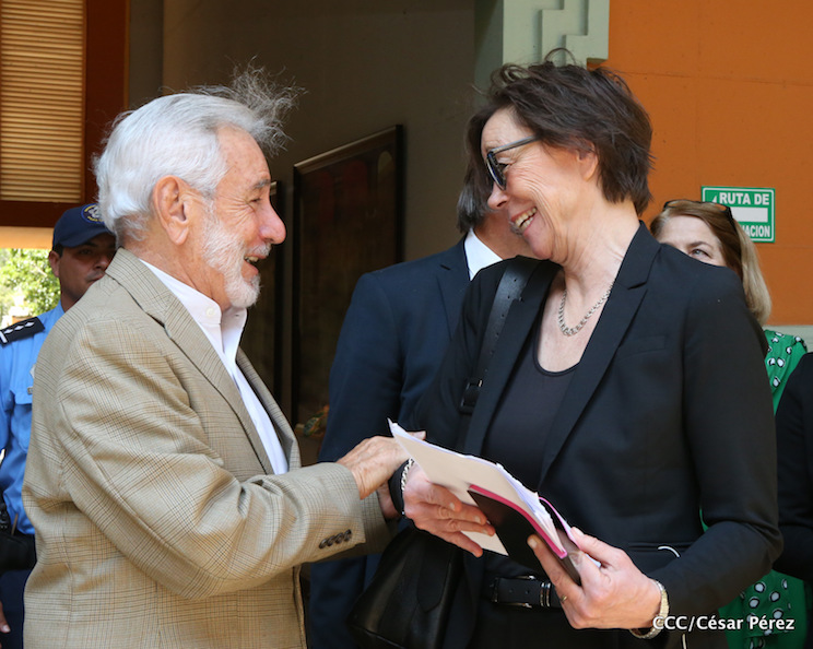 Canciller Samuel Santos se re&uacute;ne con viceministra de asuntos exteriores de Suecia